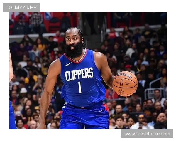 哈登出场时间全联盟第三3290分钟仅次于大桥与布克表现惊人