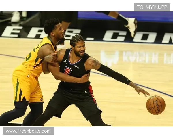 多特逆袭莱比锡吉拉西助攻扬库托精彩扳平比分